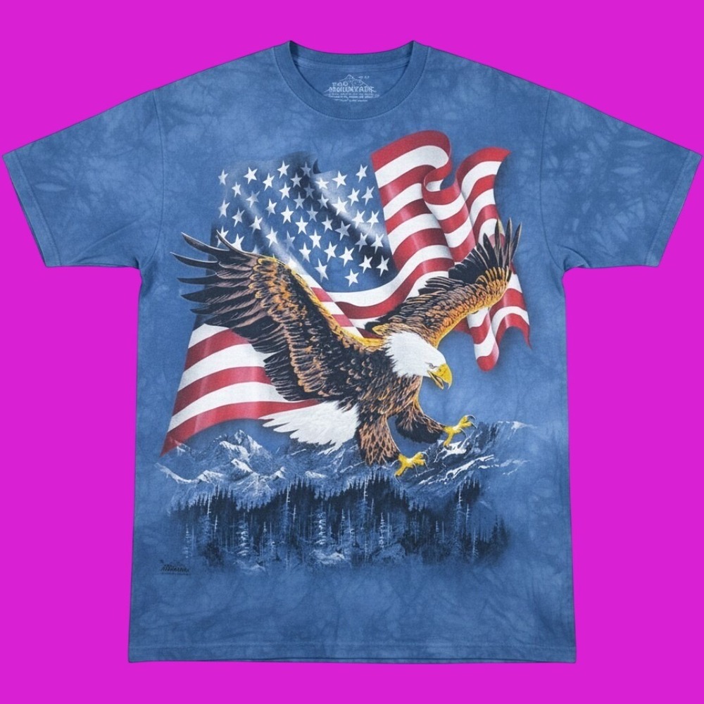 The Mountain T-Shirt Mens M Blue Cotton Eagle American Flag Patriotic 2006